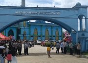 BREAKING NEWS Tangis Haru dan Antusiasme Warnai Kepulangan Jamaah Haji di Masjid Raya Babusalam Unaaha, Kabupaten Konawe