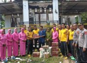 POLRES KONAWE Berikan Bansos dan tali asih Kepada Korban Kebakaran rumah di Desa sonay Kec. Puriala Kab. Konawe 