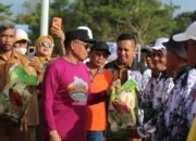 Ribuan Guru Hadiri Pembukaan Porsenijar HUT ke-80 PGRI dan HGN 2025 di Konawe