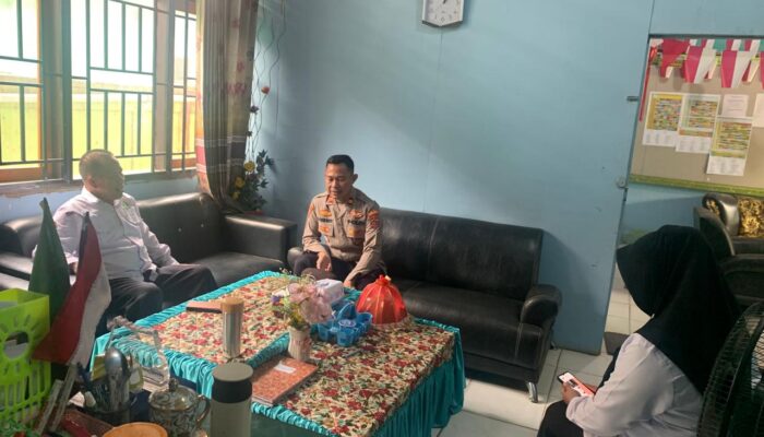 Modus Penipuan: Dikabari Anak Jatuh Dari Lantai Dua Para Orang Tua Panik dan Histeris Datangi Sekolah