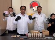 Polresta Kendari Gerebek Lab Mini Tembakau Sintetis, Dua Pemuda dan Cairan PINACA Diamankan